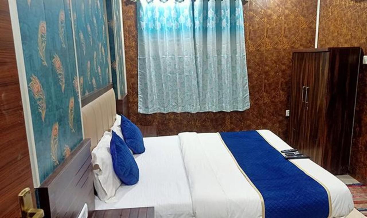 Hotel Fabexpress Ashirwad Residency Bombay Exterior foto
